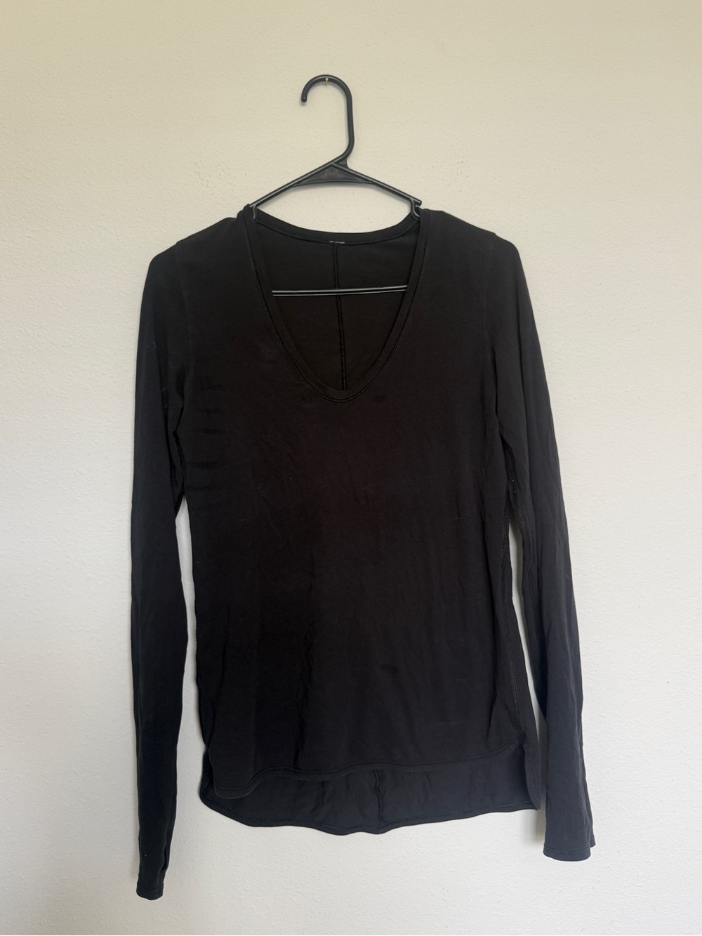 lululemon athletica Black Long-Sleeve V-Neck Top